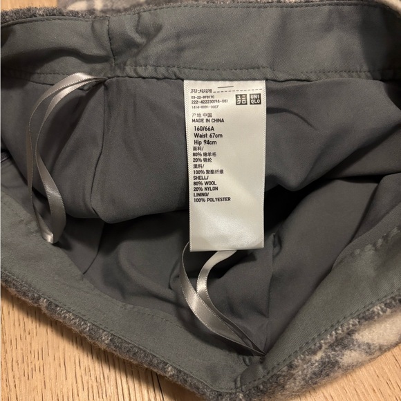 Uniqlo Plaid Wool Skirt - Picture 2 of 3
